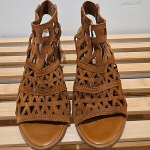 Steve Madden Estee dress sandals in cognac suede